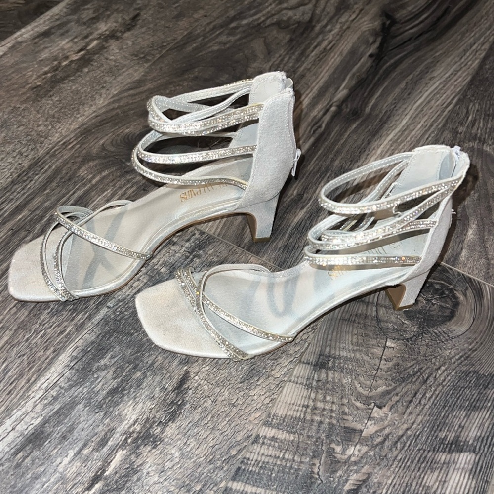 Zip up heels!